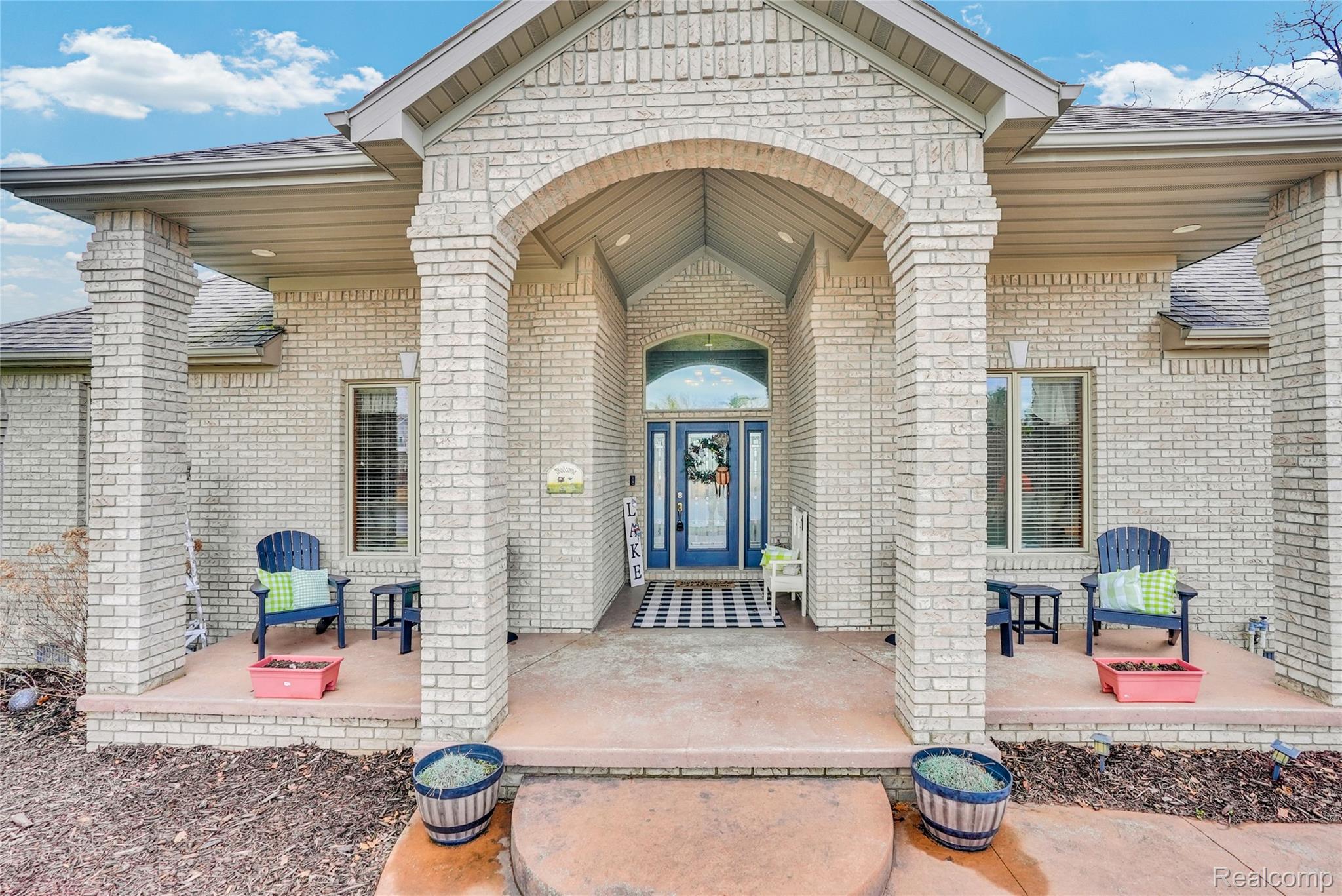 130 Whites Court