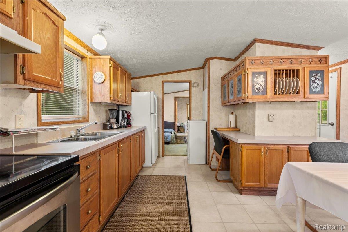 Auburn Hills City, Michigan 48326, United States, 2 Bedrooms Bedrooms, ,2 BathroomsBathrooms,Residential,Active,136456