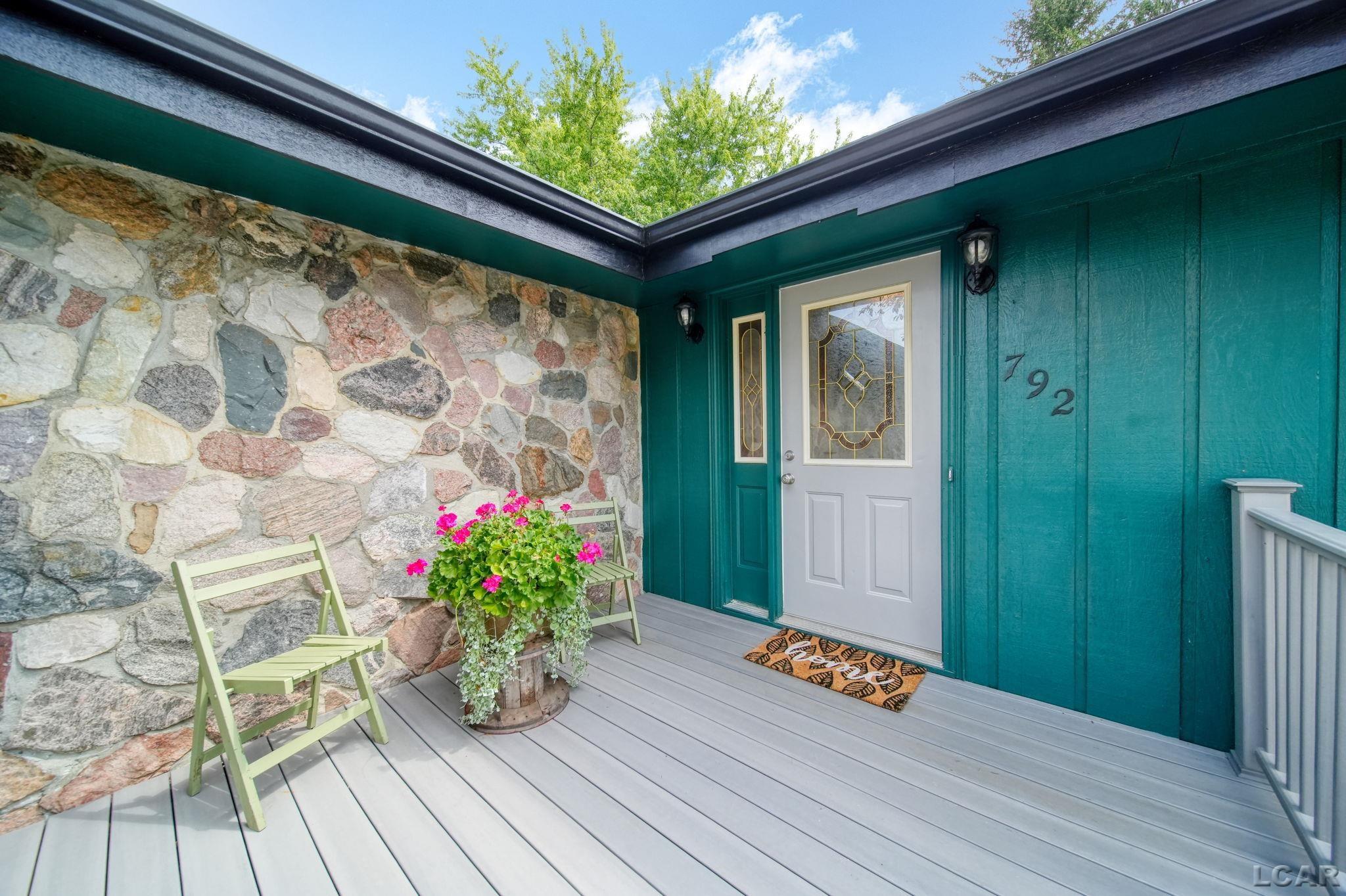 792 Meadowbrook Drive