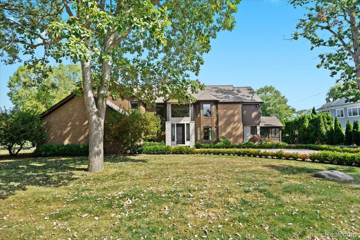 3403 Chickering Lane