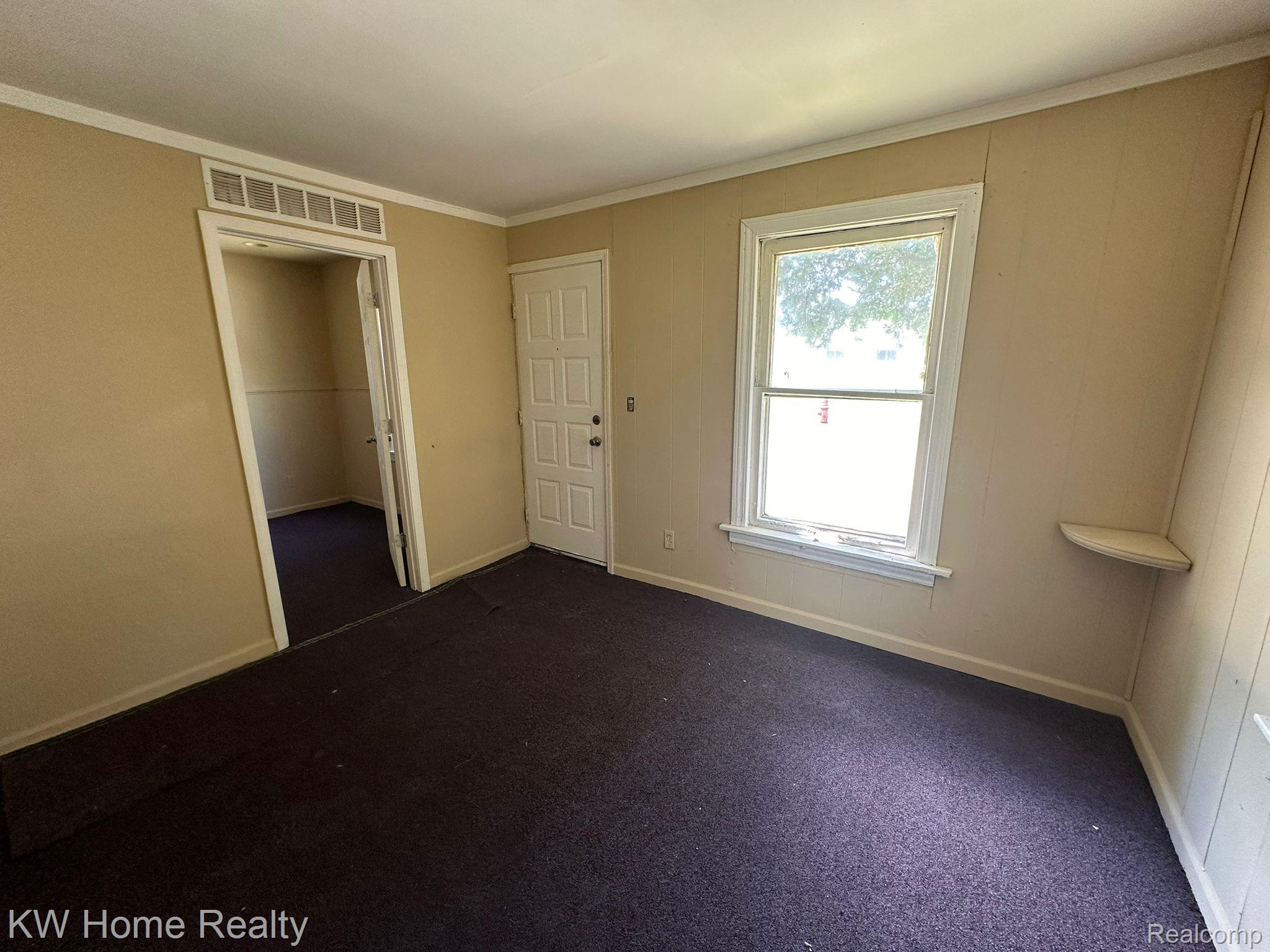 28648 Rosemont Street