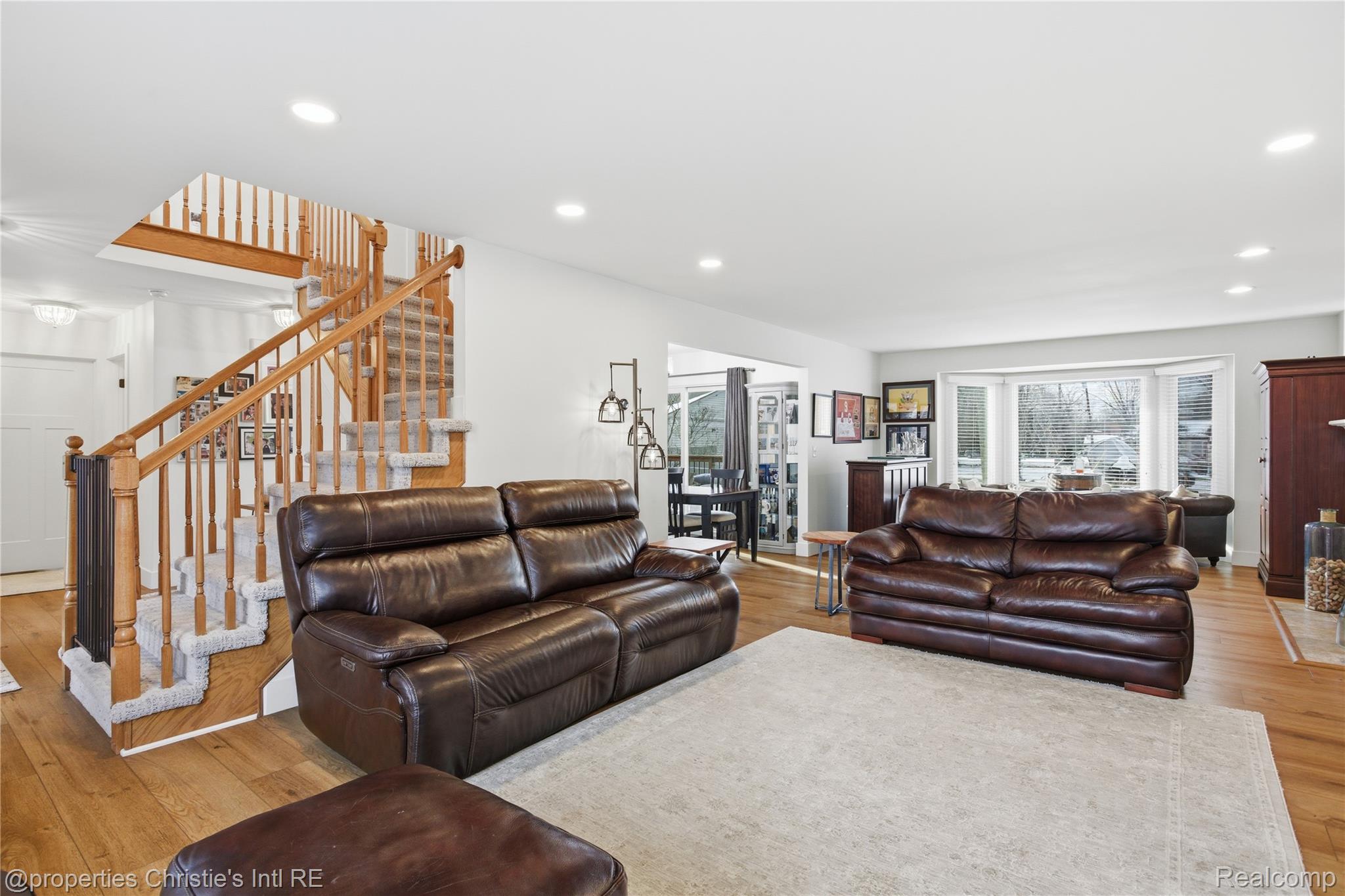 39663 Southpointe Avenue