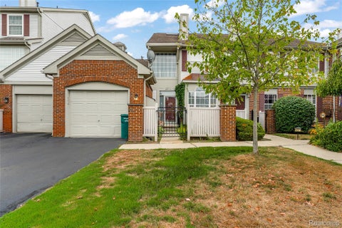 Photo for 49523 Pointe Crossing