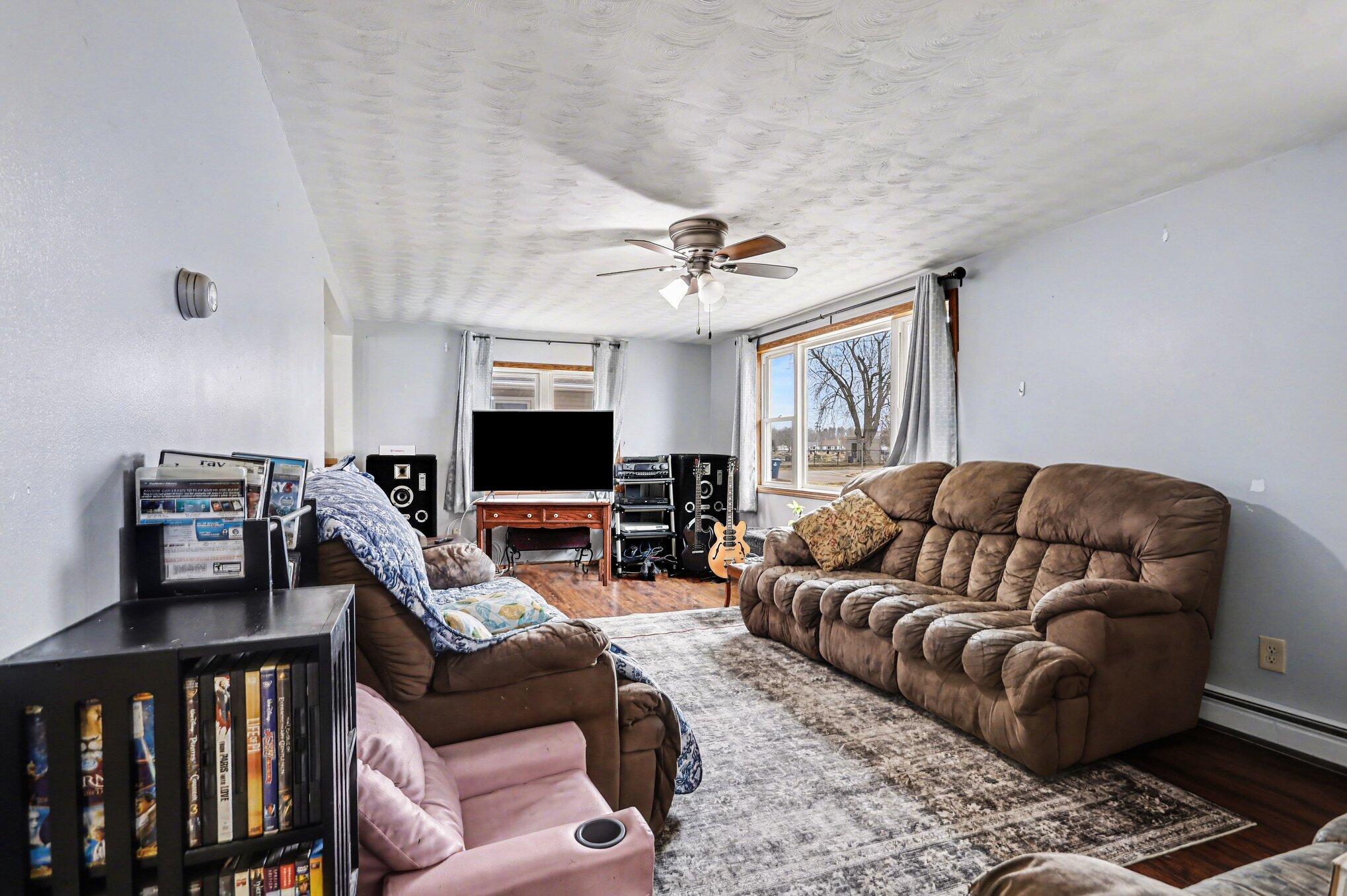 351 Roosevelt Street