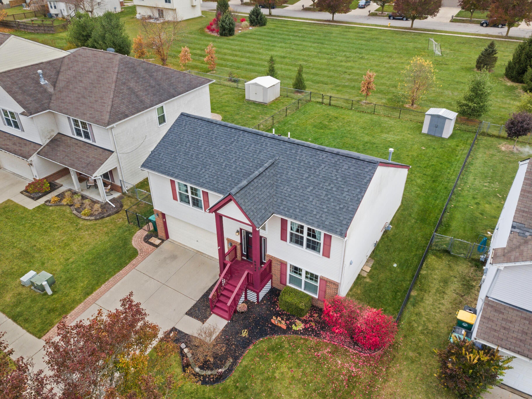6824 Maplelawn Drive