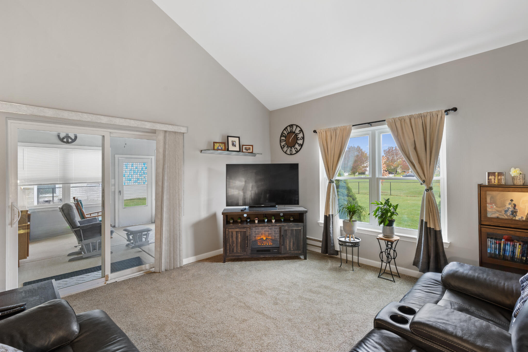 6824 Maplelawn Drive