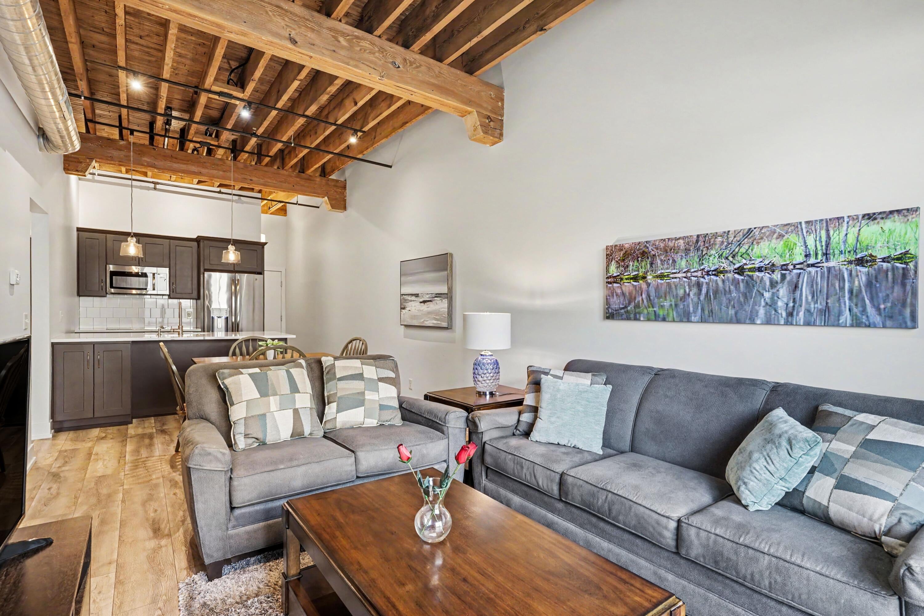 110 Central Avenue 106