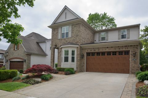 220 S CASTELL Avenue Rochester City MI 48307