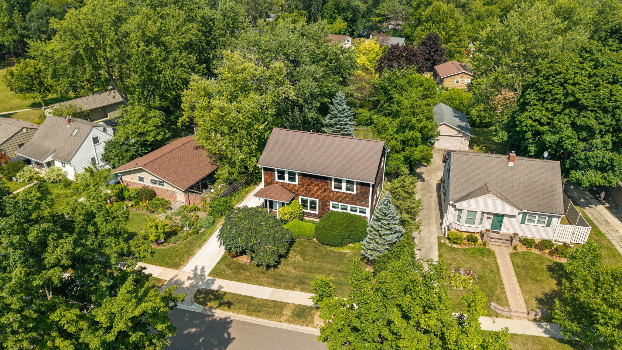 1410 Creal Crescent