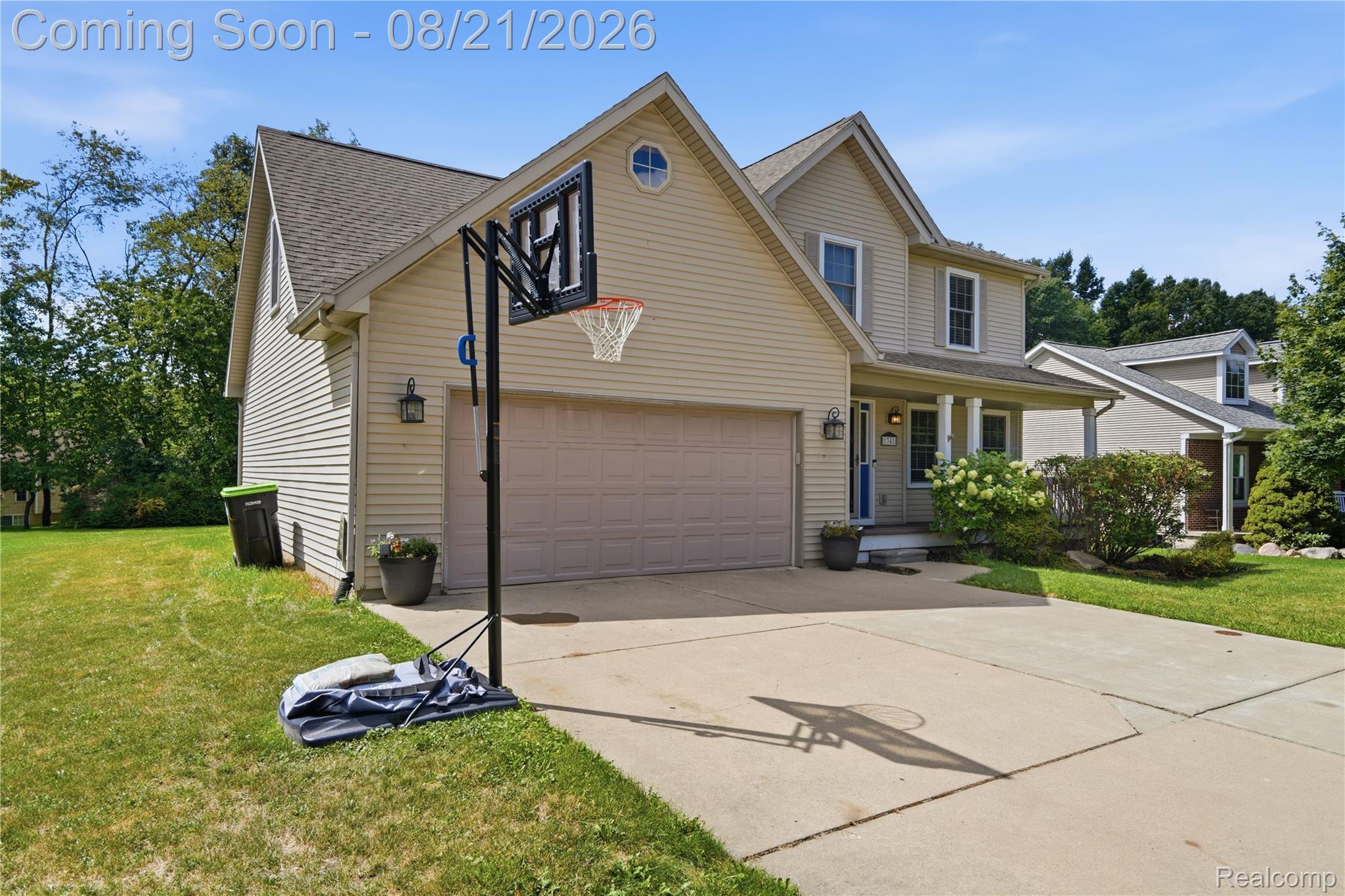 1341 Ashwood Lane