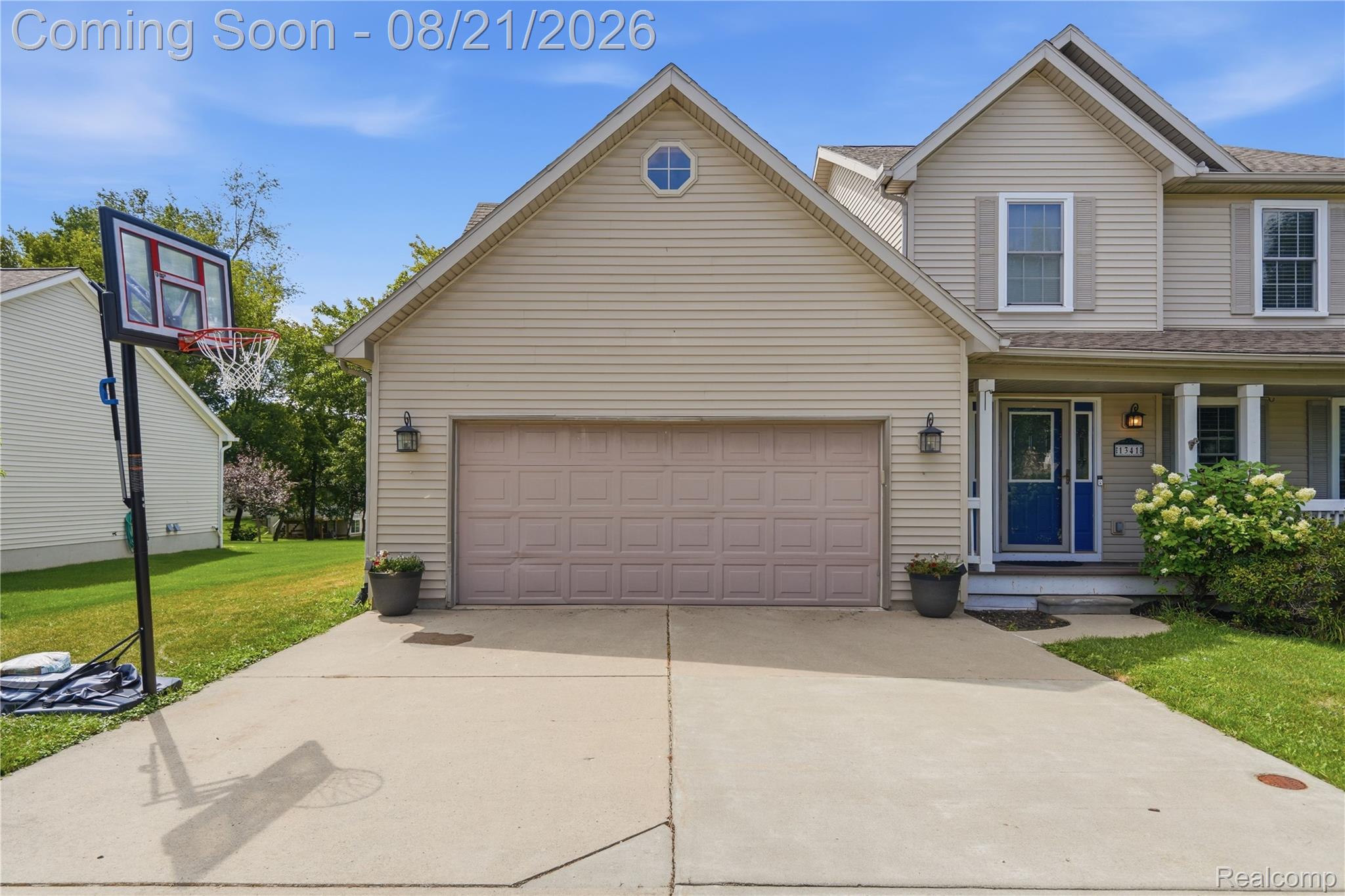 1341 Ashwood Lane