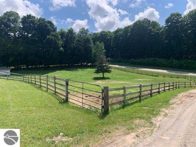 00 Shumaker Road