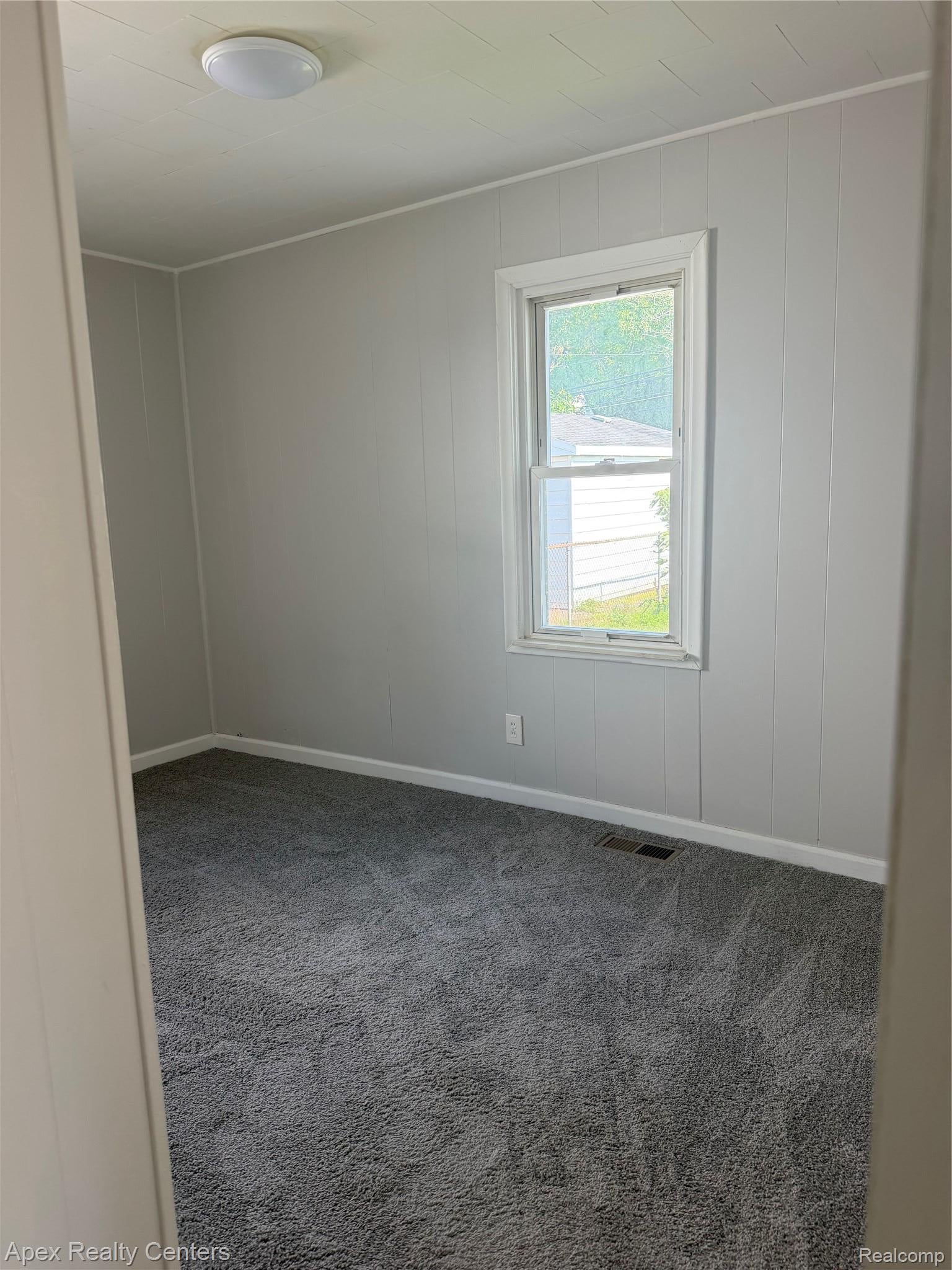 34573 Annapolis Street