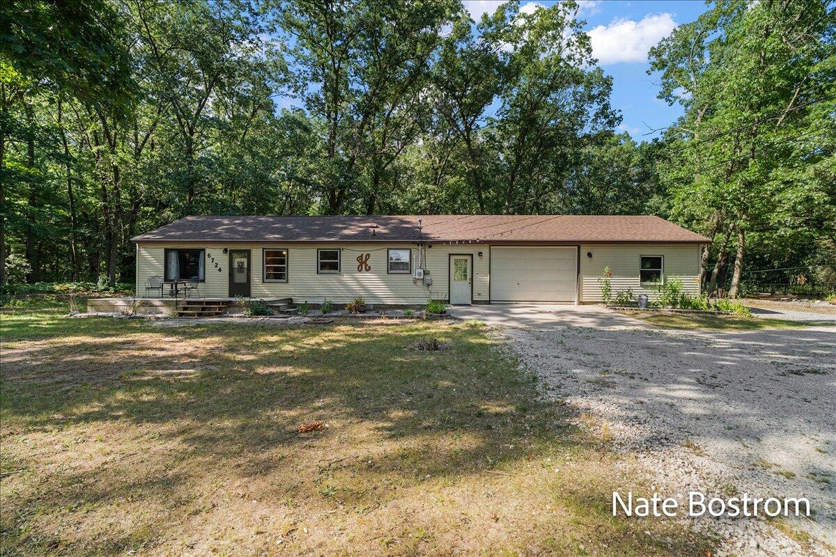 6724 Hall Road