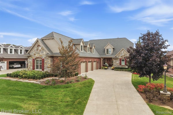 10423 STONEY POINT DR, SOUTH LYON, MI 48178 - Image 89fb61d3d6e8db1c8c92cbe0c73a0fca/745291199
