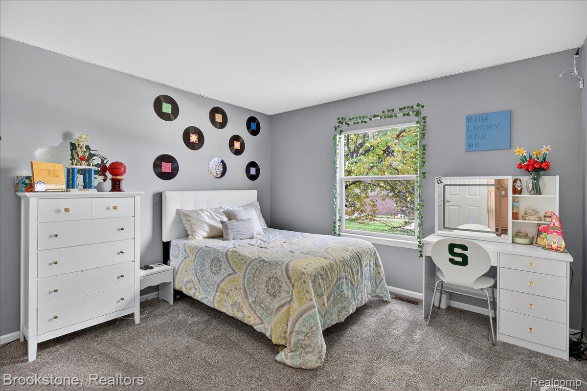 4954 Spring Meadow Dr