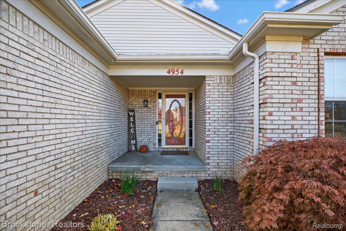 4954 Spring Meadow Dr