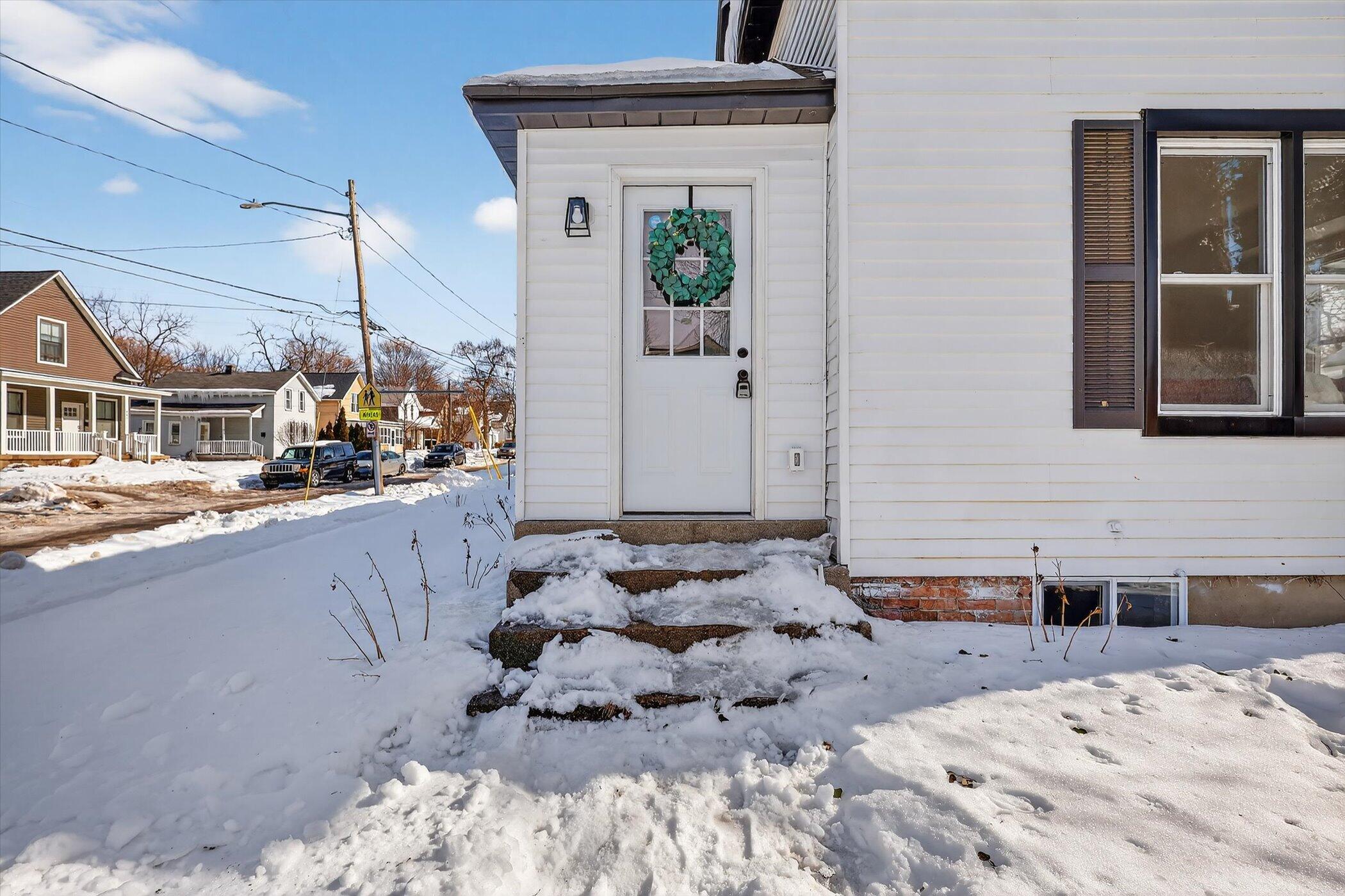 100 Dwight Avenue SE