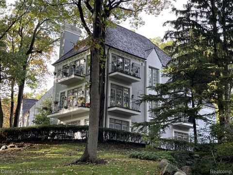 5423 Bristol Parke Drive Independence Charter Township MI 48348