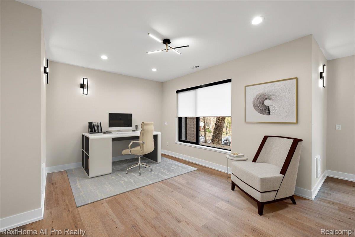 104 N CENTER Cove 11