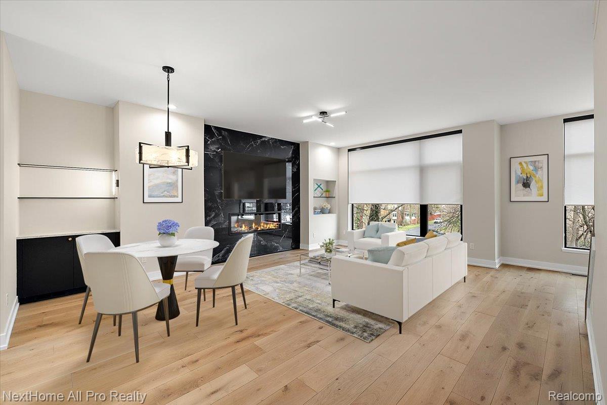 104 N CENTER Cove 11