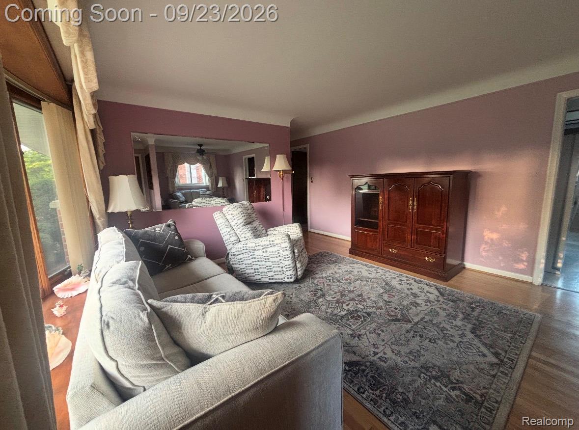 32901 Grinsell Drive