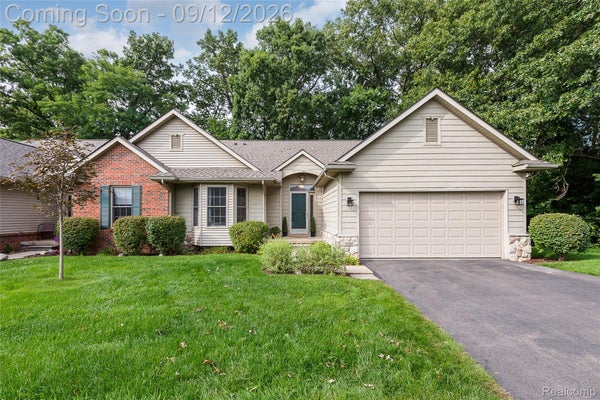 6000 NORTHRIDGE HILLS DR, BRIGHTON, MI 48116 - Image 8a1f2ec80f66023af8eecf0c48926488/3190506534