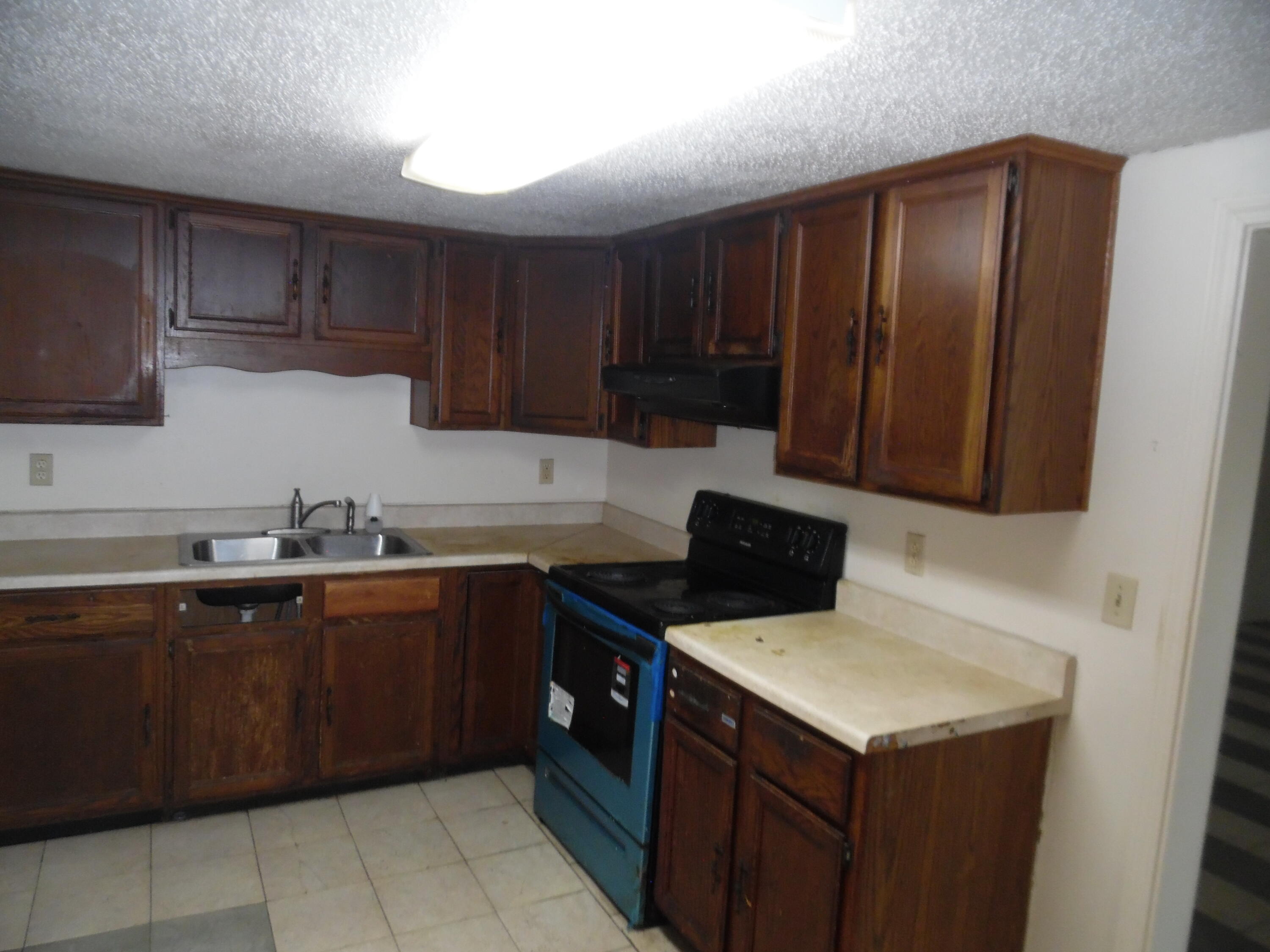 1802 W Argyle Street