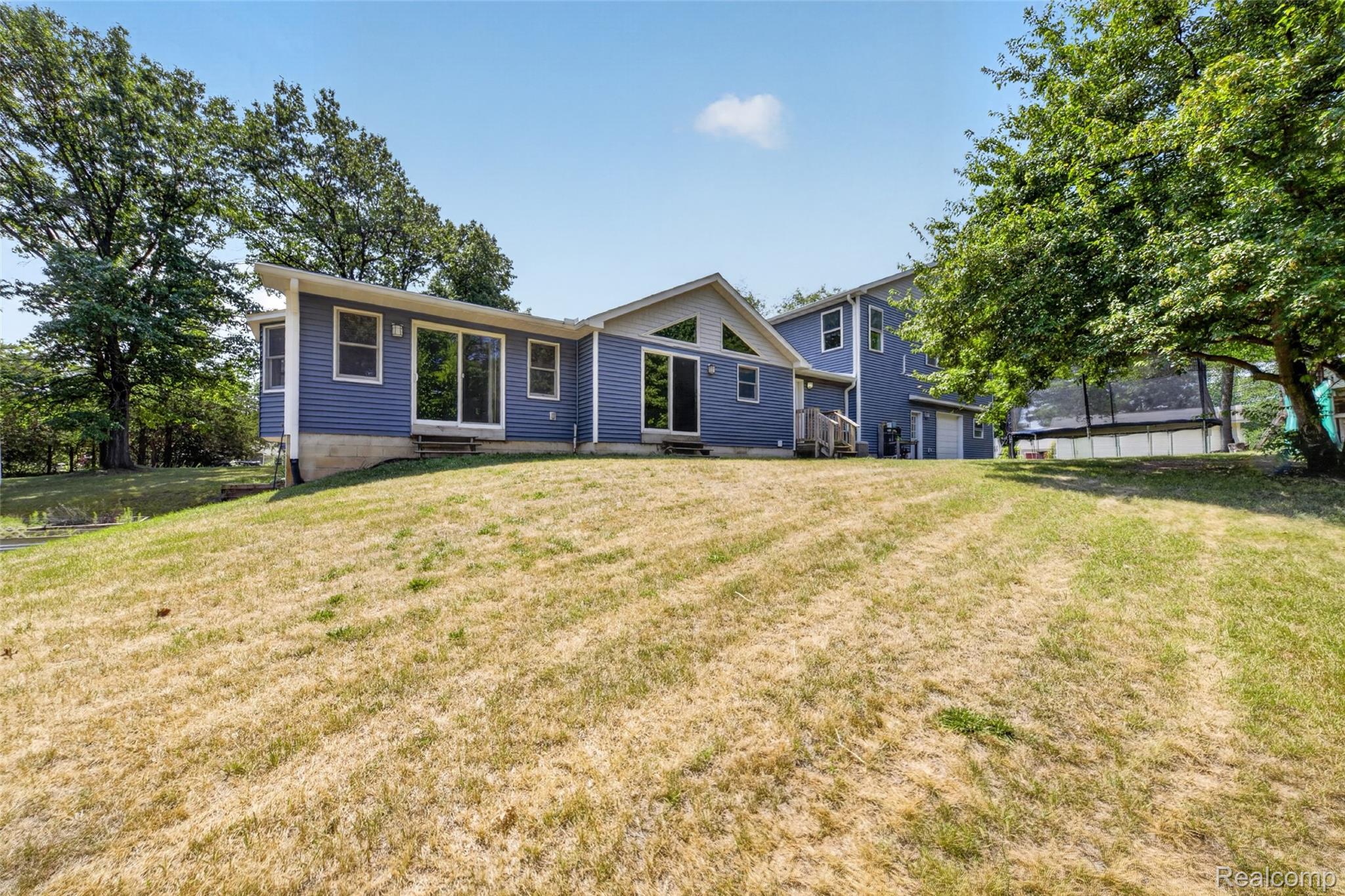 7447 Ore Lake Road