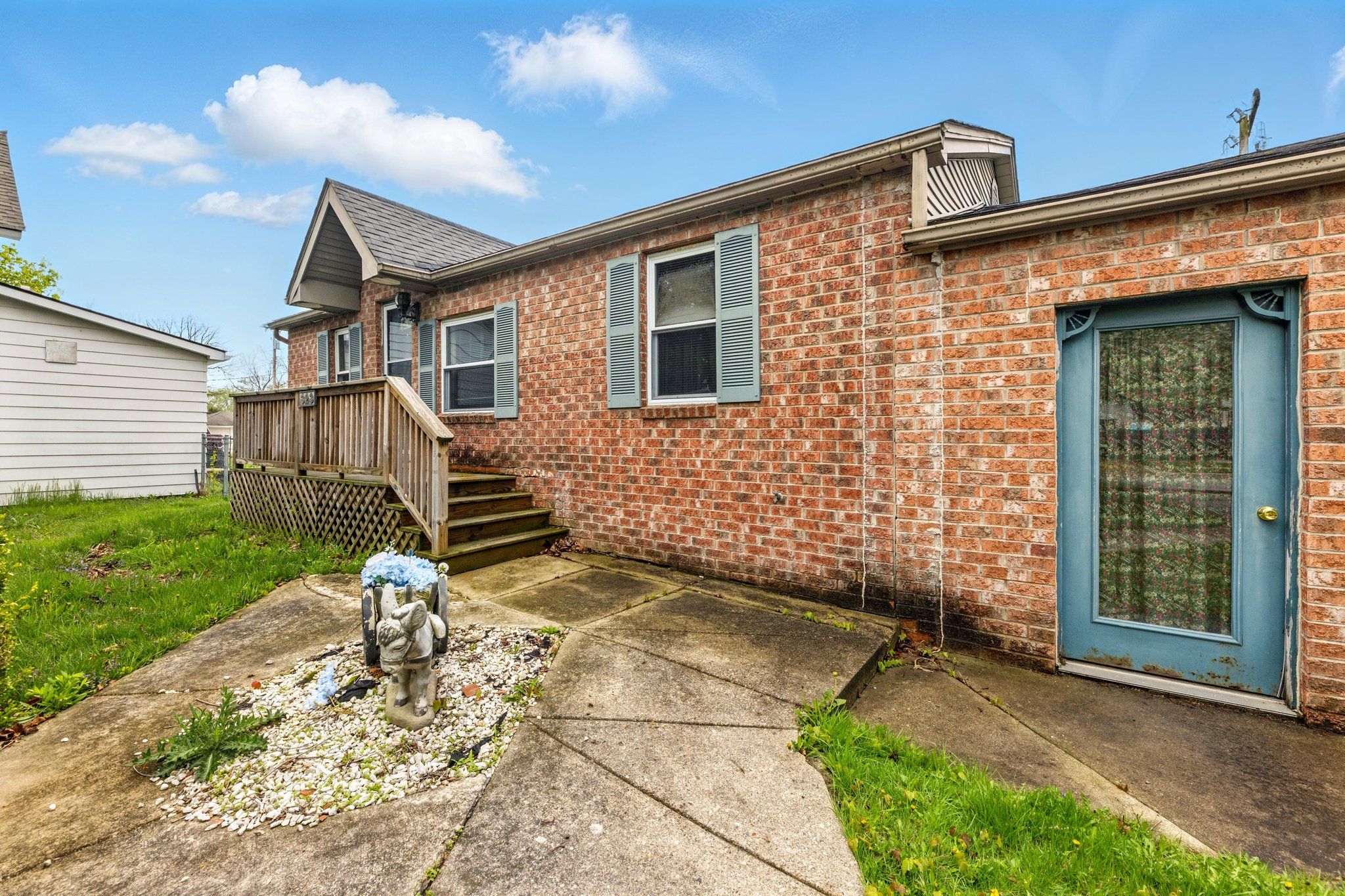 323 WARD Street