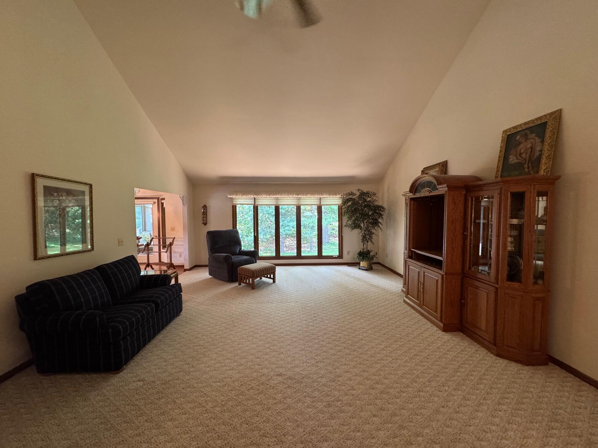 70173 Hillside Court