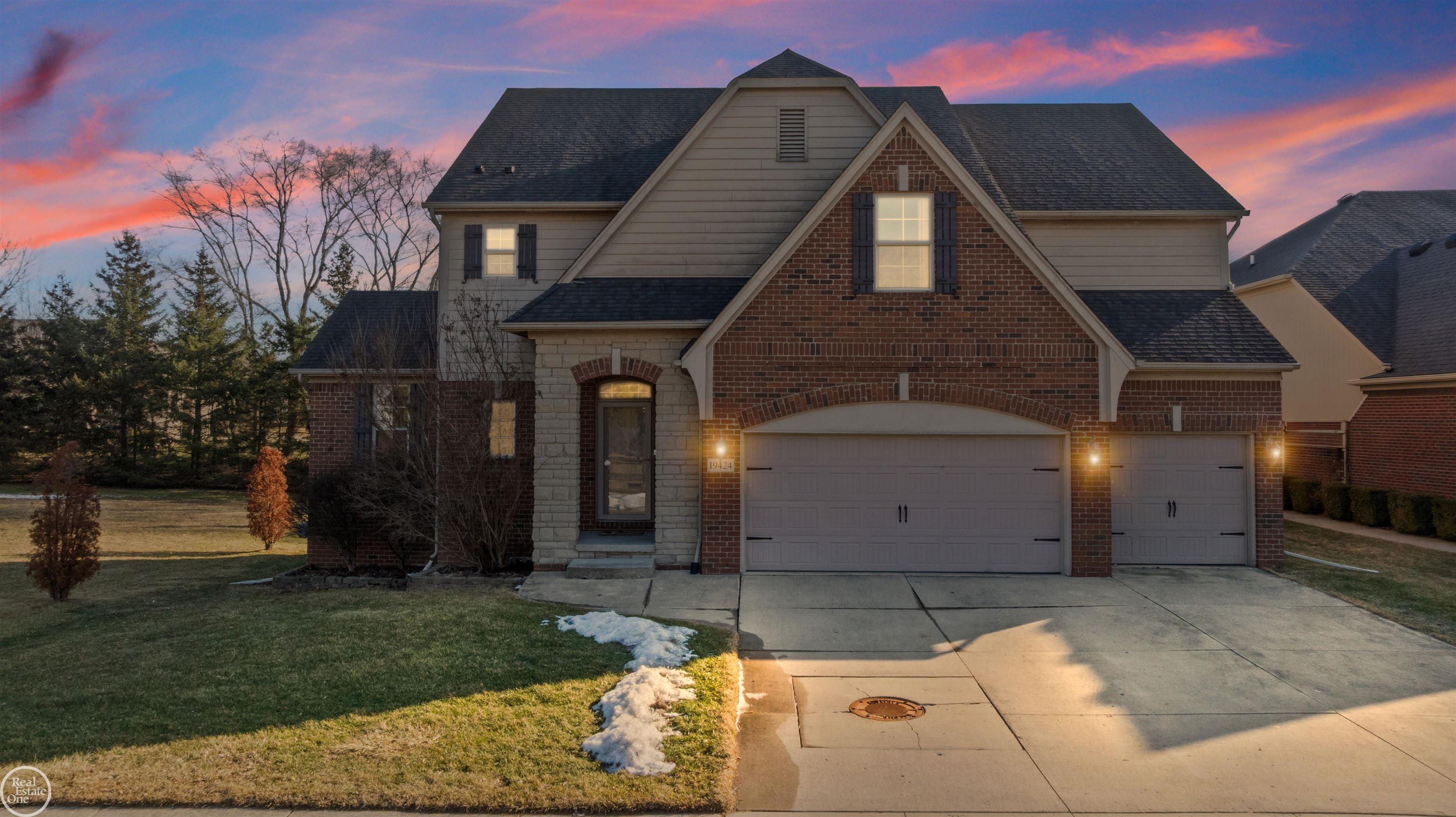 19424 Norway Pine Drive