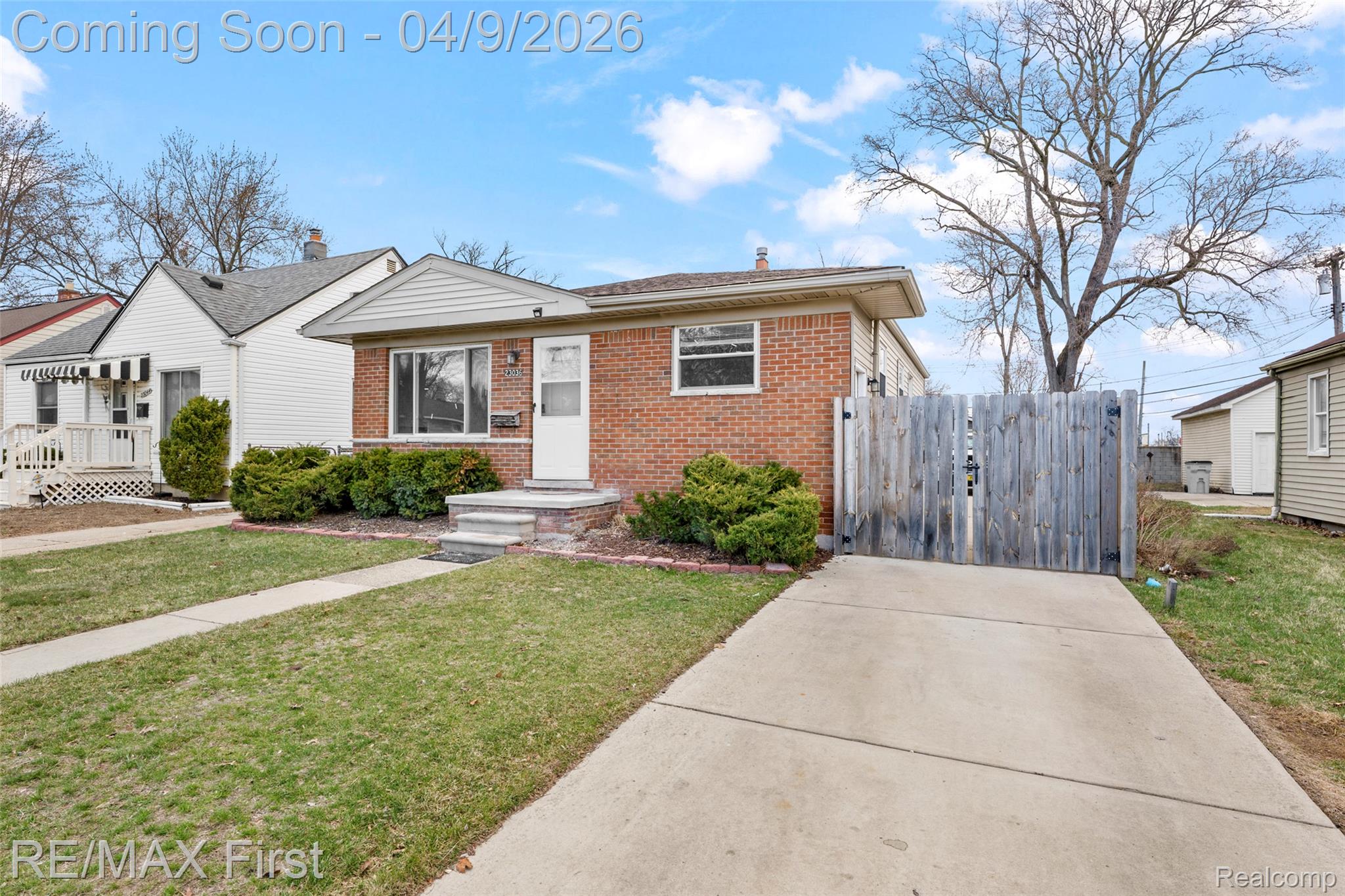 23036 COUZENS Avenue