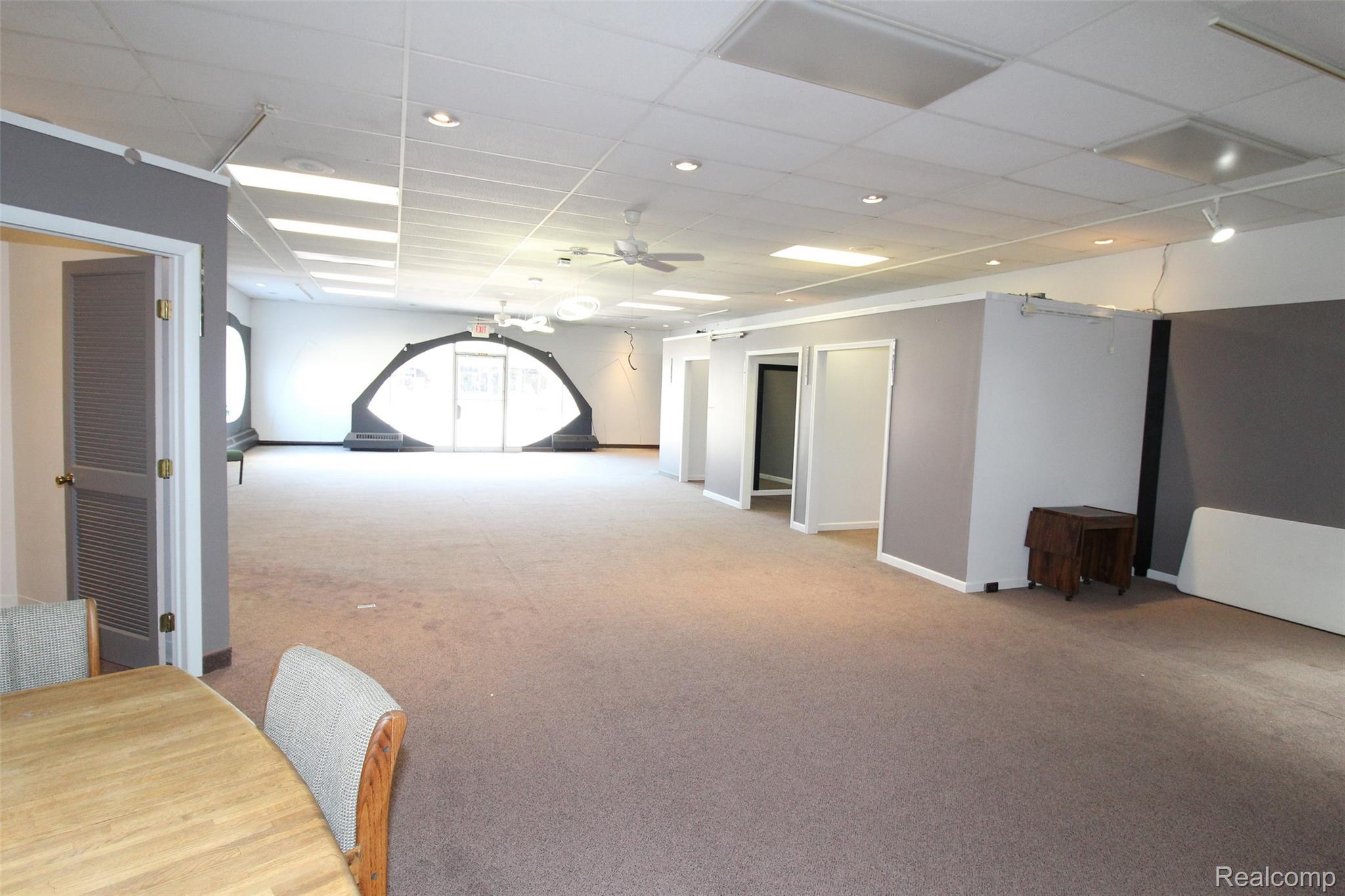 2704 W Jefferson Avenue