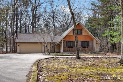 9063 Algoma Avenue NE Algoma Township MI 49341