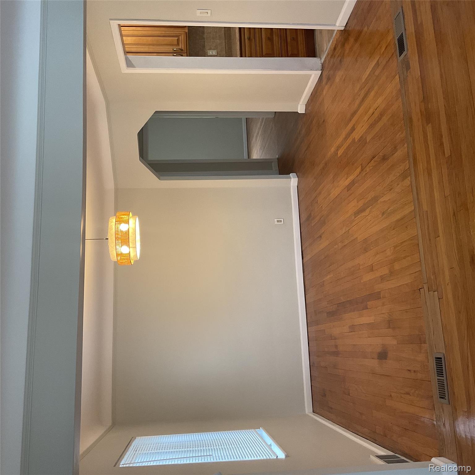 16744 Fenmore 16744 Fenmore Street