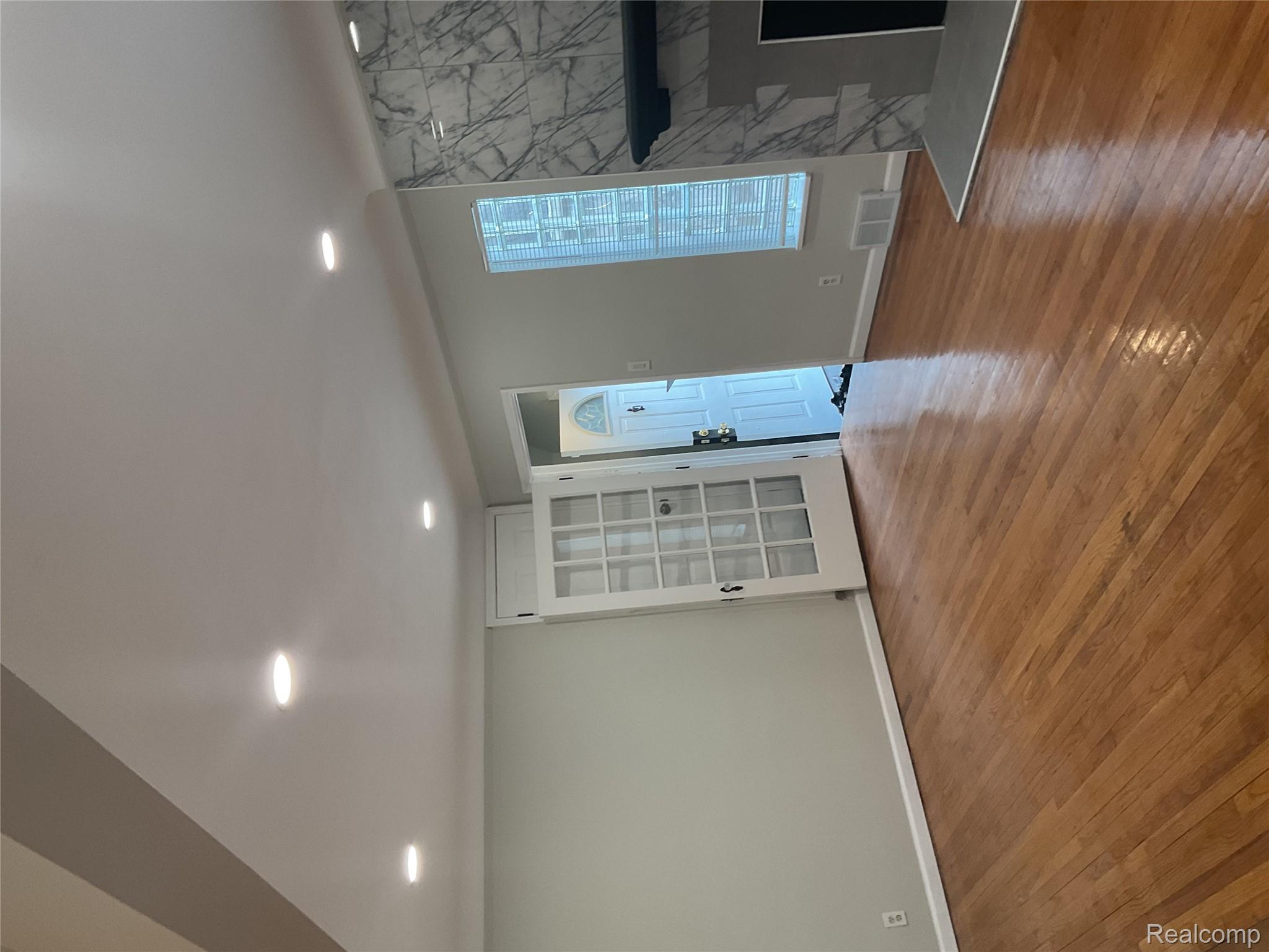 16744 Fenmore 16744 Fenmore Street