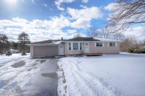 9555 Andersonville Road Springfield Charter Township MI 48346