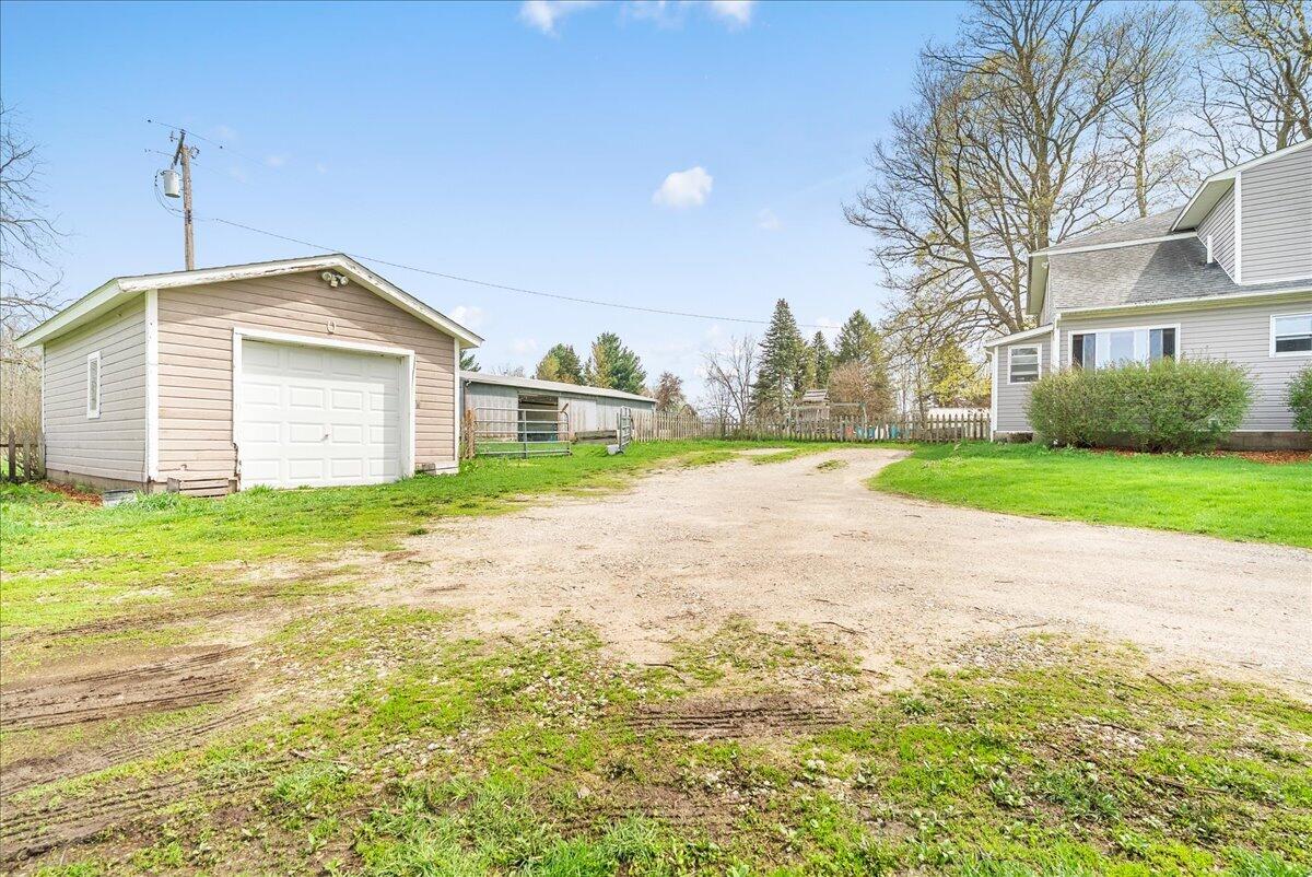 975 Elliott Road