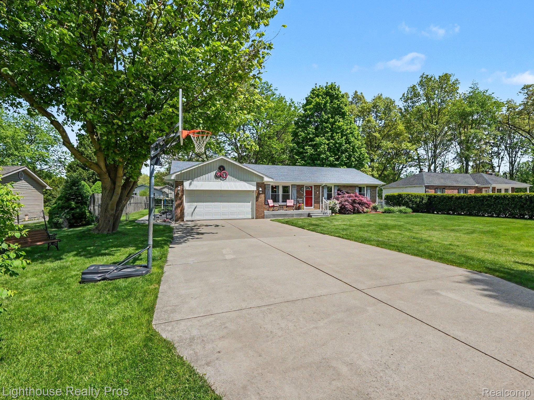 600 6 Mile Road