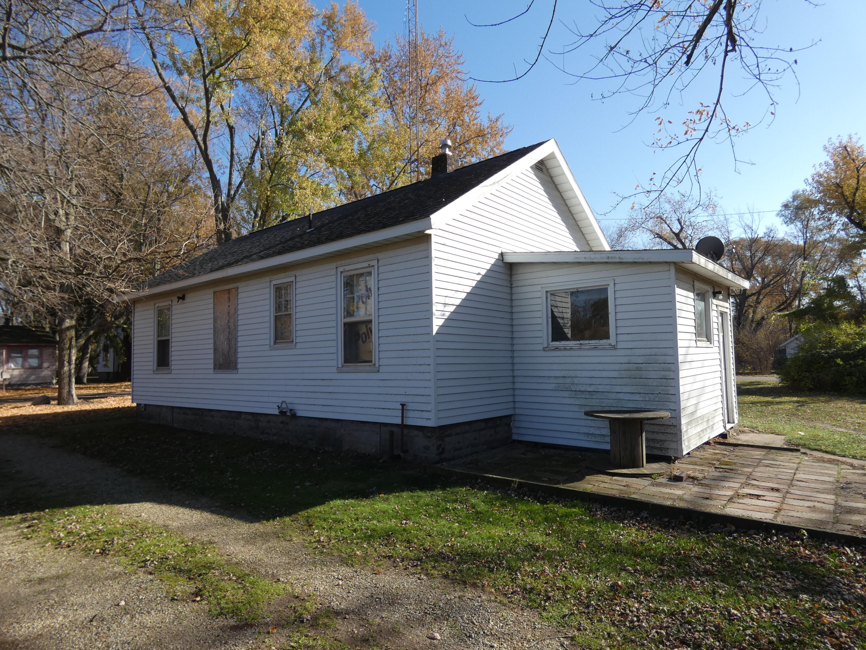 1146 Coolidge Avenue