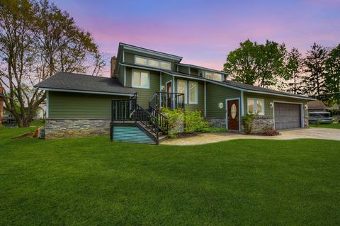 3978 CHANDA Highland Charter Township Oakland MI 48356