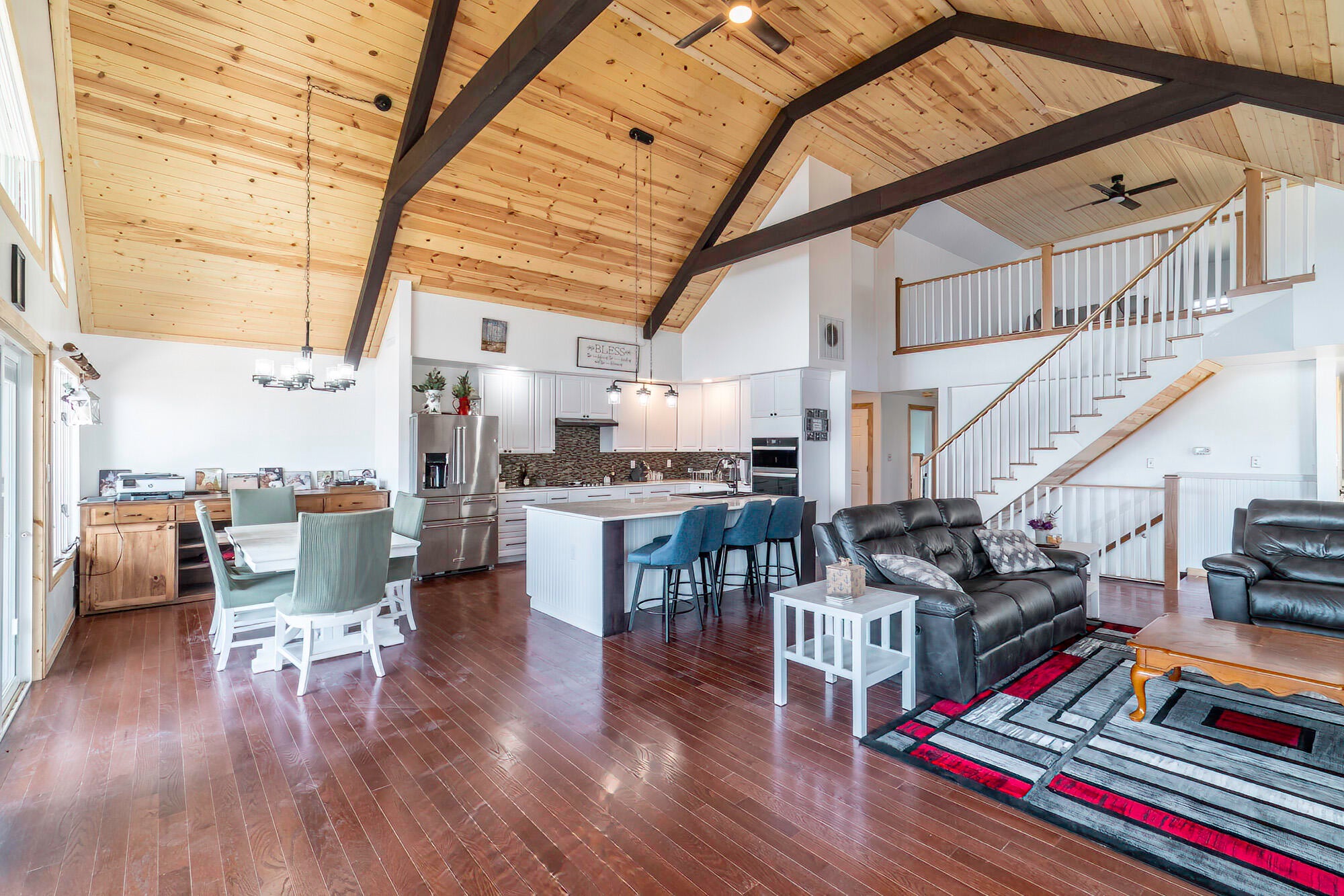 1064 Bayview Drive
