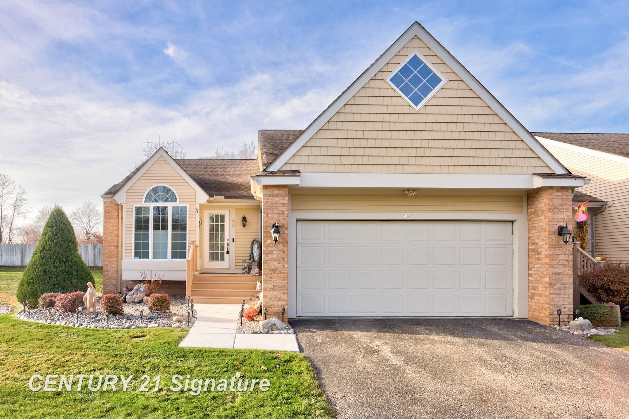 49 W Willow Pond Drive