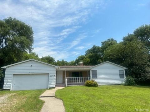 3085 S Center Road Burton City MI 48519