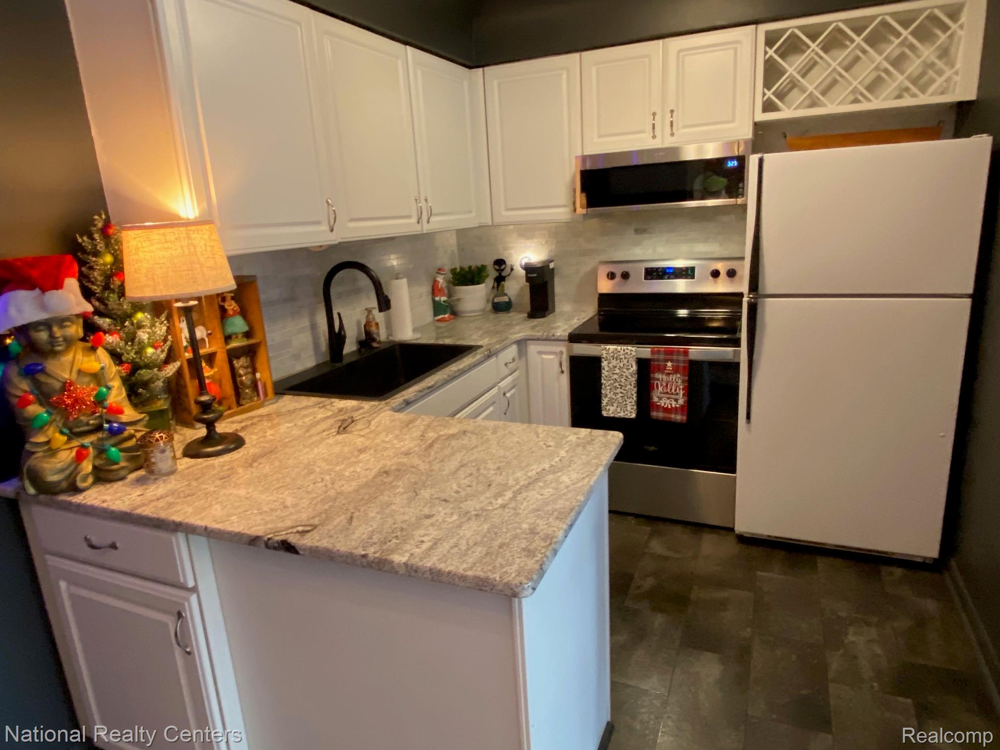 995 N Cass Lake Road 237