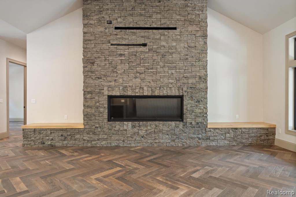 1333 Pinetree Trail