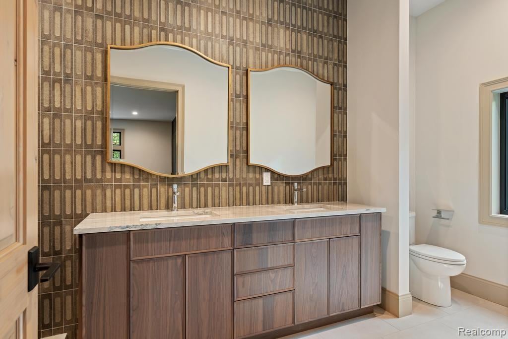 1333 Pinetree Trail