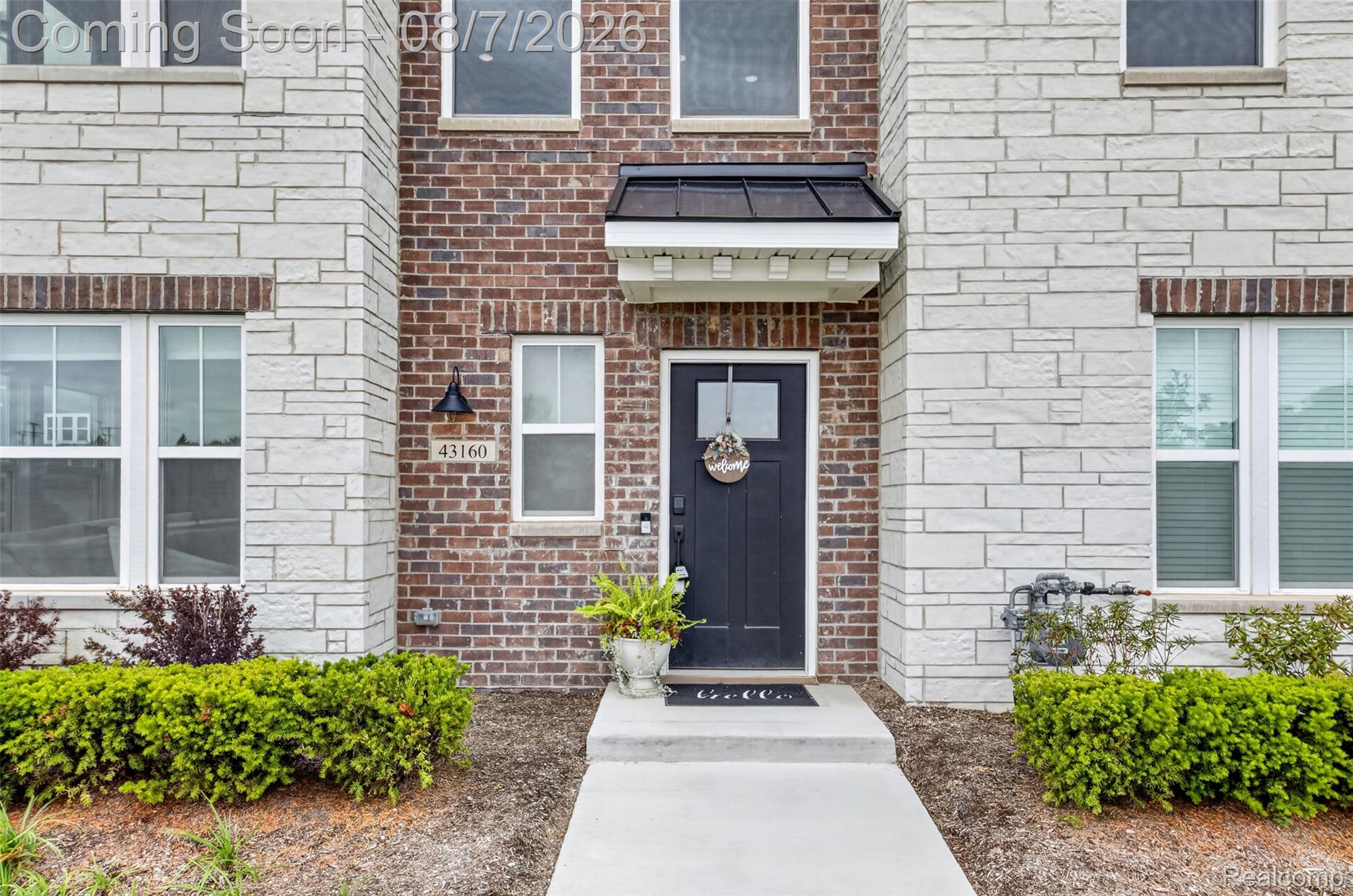 43160 Atwood Avenue 10
