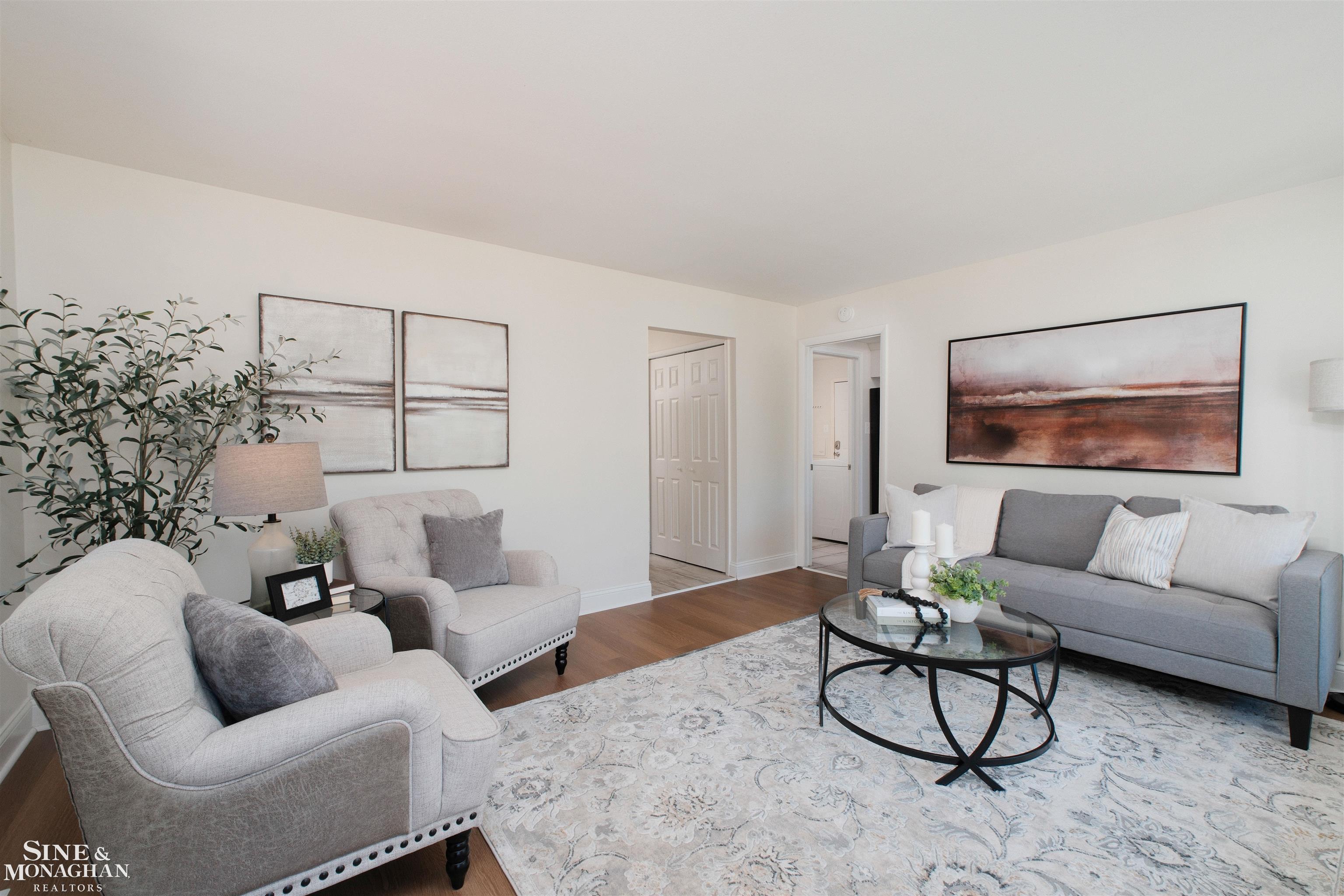 20433 Hunt Club Drive